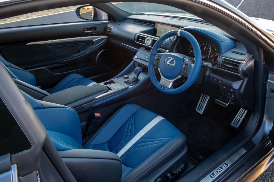 Интерьер Lexus GS F 10th Anniversary 2018 года  (AU) (фото 9 из 12)